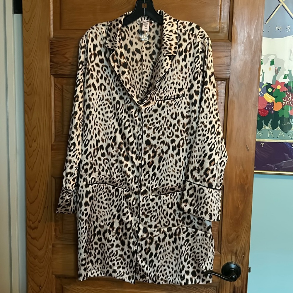 Victoria Secret Nightgown, size Medium